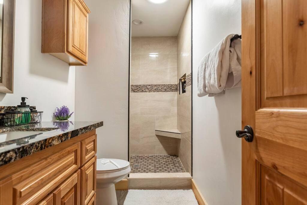 Modern Family Cabin Mins To Lake, Slopes & Hikes Big Bear City Buitenkant foto