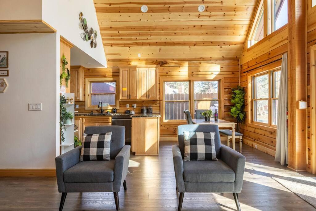 Modern Family Cabin Mins To Lake, Slopes & Hikes Big Bear City Buitenkant foto