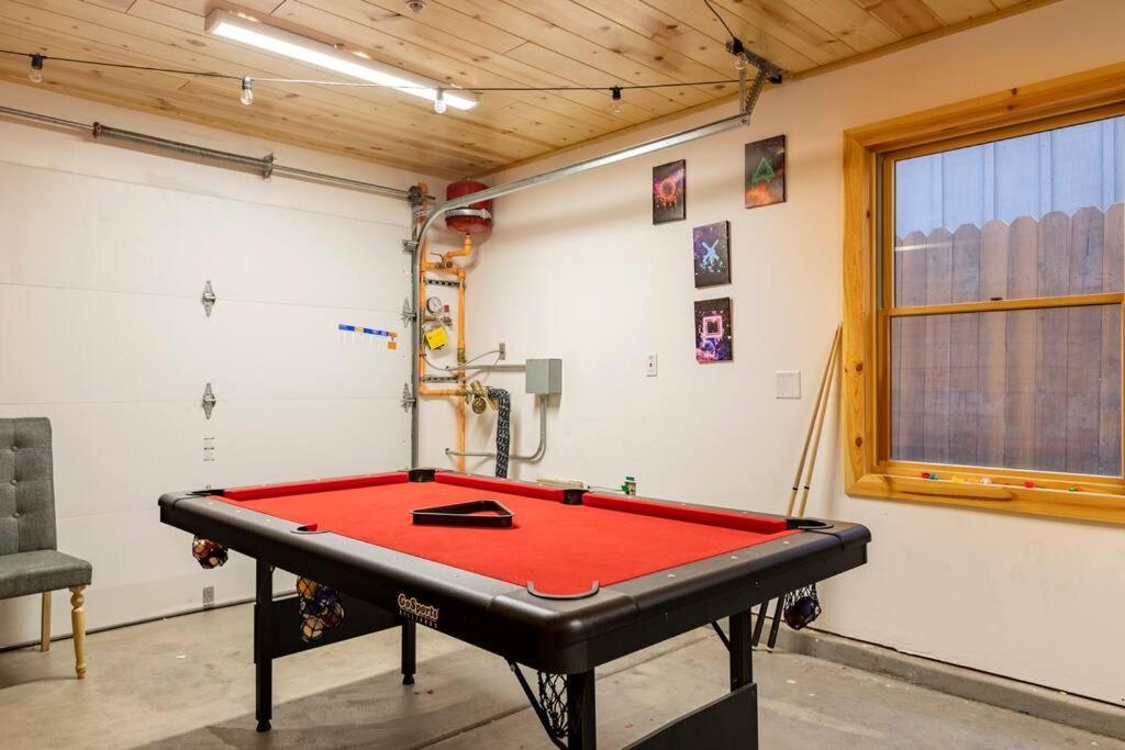 Modern Family Cabin Mins To Lake, Slopes & Hikes Big Bear City Buitenkant foto