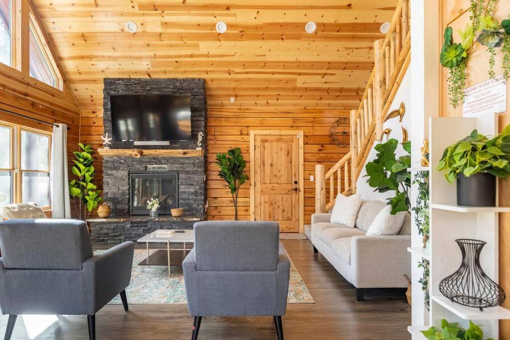 Modern Family Cabin Mins To Lake, Slopes & Hikes Big Bear City Buitenkant foto